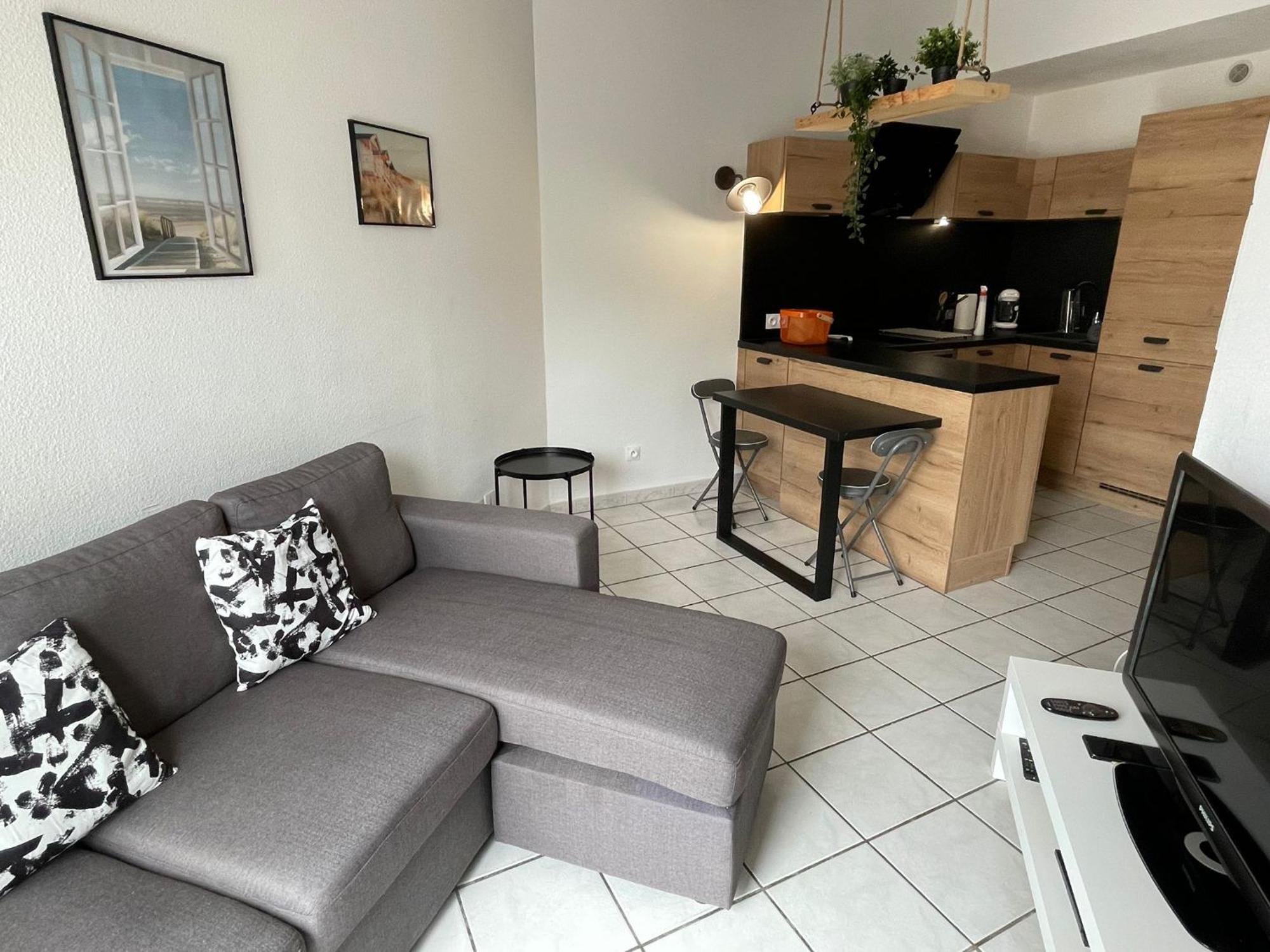 Villa 2 Etoiles Proche Plage Et Commerces 圣西普里安 客房 照片