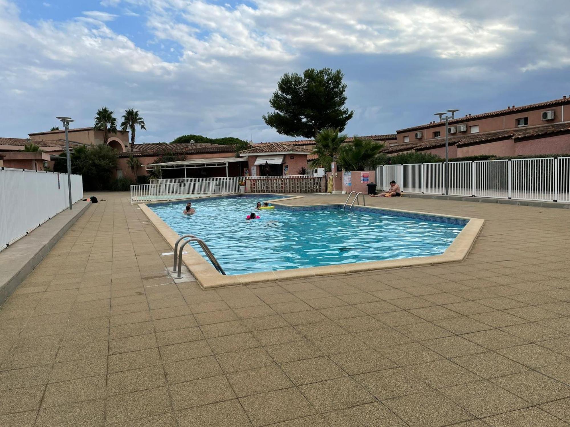 Villa 2 Etoiles Proche Plage Et Commerces 圣西普里安 客房 照片